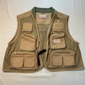 Redington Fishing Wading Vest Tan Green Trim Size L/XL,‎ Multiple Zip Pockets